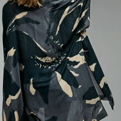 Urbanista Tops The Phoenix Aquamarine Printed Kimono