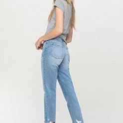Vervet The Free Me Distressed Mom Jeans