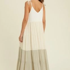Wishlist The Carlisle Sage Colorblock Maxi Dress