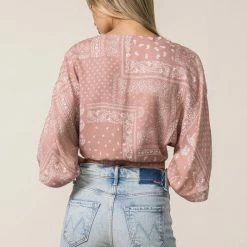 Style Rack The Pretty In Mauve Bandana Tie Top