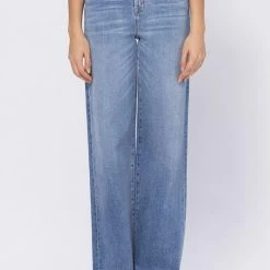 Hidden Jeans The Not Your Dads Medium Light Wash Clean Stretch Dad Jean