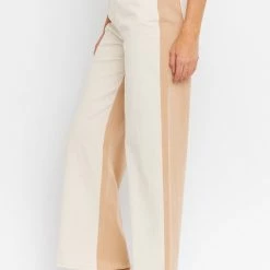 Le Lis The Justine Tan & White Colorblock Straight Jeans Pants