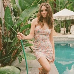 Le Lis The Lani Bright Floral Ribbed Mini Dress