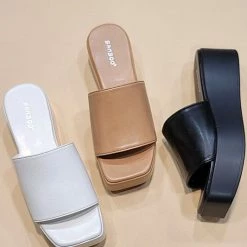 Let's See Style The Zola White Platform Sandals Shoes