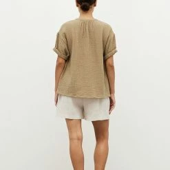 Grade & Gather Tops The Nantucket Double Gauze Roll Up Shirt